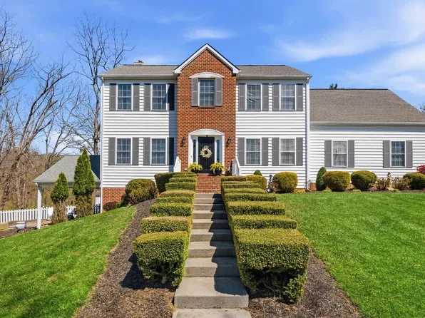 450 Tower Rd, Christiansburg, VA 24073