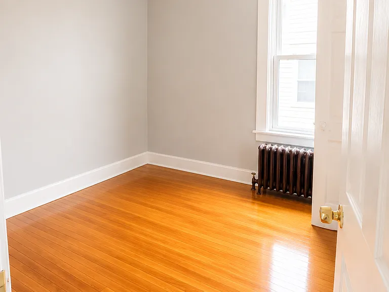 248 Morris St #1 — Photo 5