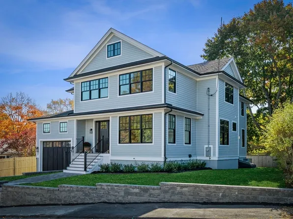 20 Puritan Rd, Marblehead, MA 01945