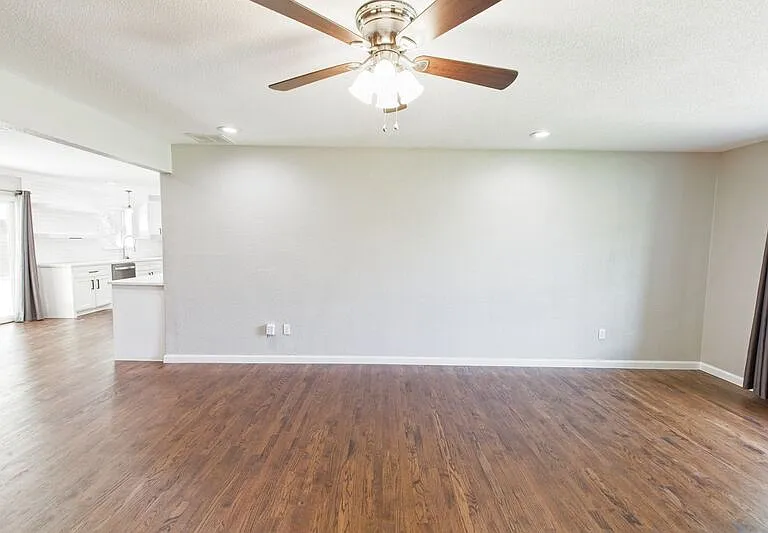 304 S Grove Rd — Photo 14