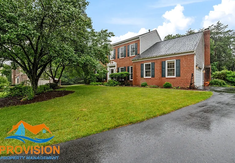119 Fordham Dr — Photo 3