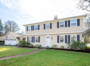 2110 Wood Acres Dr, Eugene, OR 97401