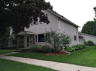 523 Whitney St, Kaukauna, WI 54130
