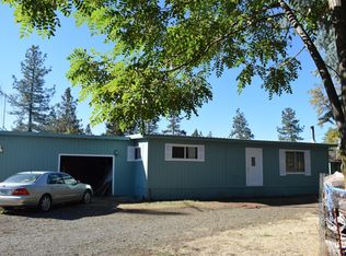 119 Patton Bar Rd, Cave Junction, OR 97523