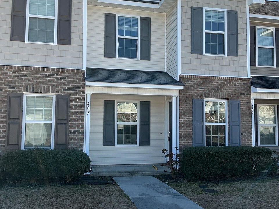 1st image of 407 Falls Cove