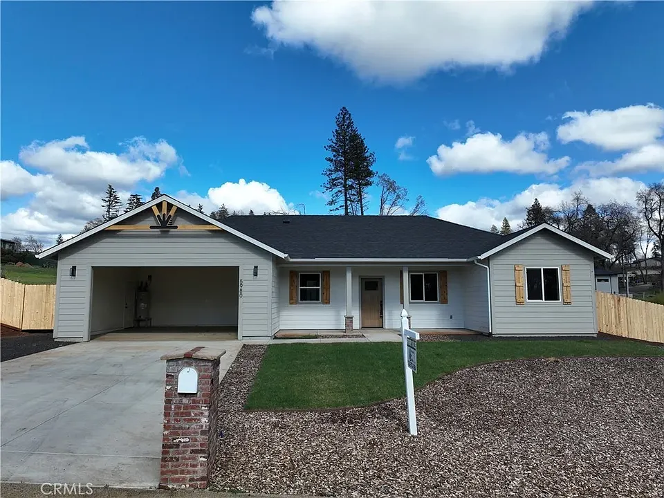 5980 Crestmoor Dr