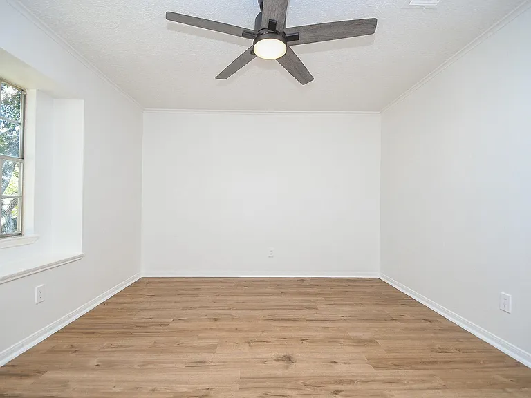 7703 Braesridge Ct — Photo 21