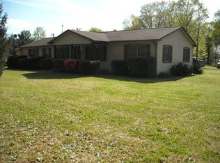 2900 Rocksprings Rd, Ringgold, VA 24586