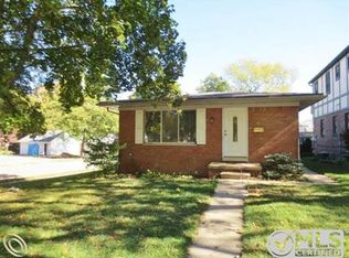 338 N Castell Ave, Rochester, MI 48307