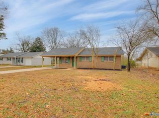 209 Robinson St SW, Decatur, AL 35601