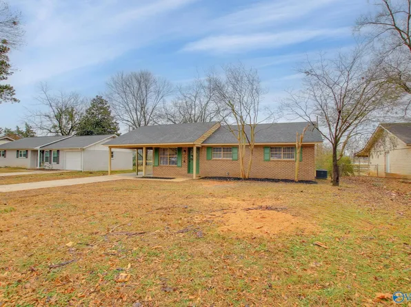 209 Robinson St SW, Decatur, AL 35601