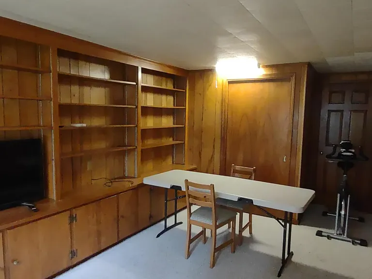 222 Woodland Dr — Photo 16