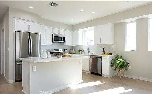 2232 S Crenshaw Blvd #2232 Photo 1