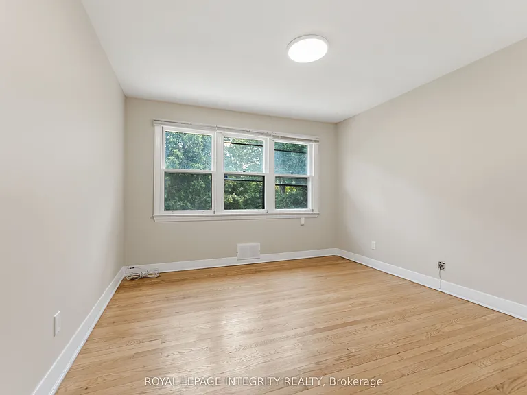 1873 Fairbanks Ave — Photo 17
