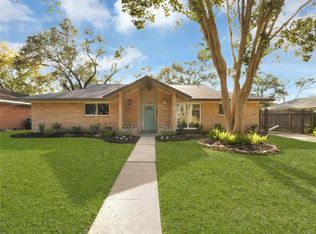 5251 Kingfisher Dr, Houston, TX 77035