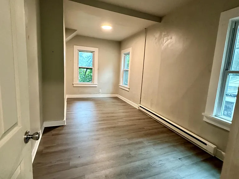 82 Bracewell Ave #2 — Photo 5