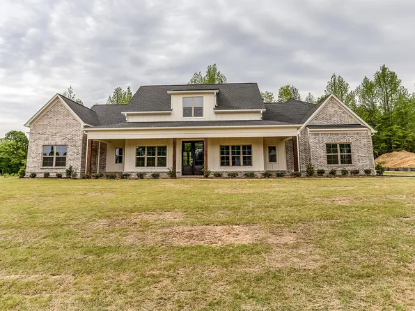 9099 Treadway Creek Dr, Hernando, MS 38632