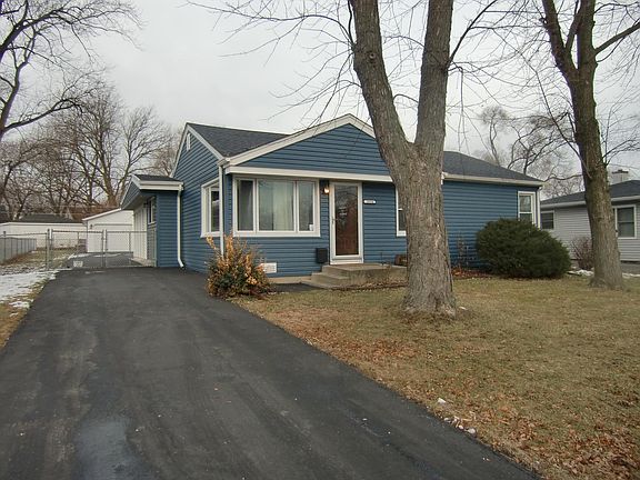 2nd image of 16834 Elm Lane Dr