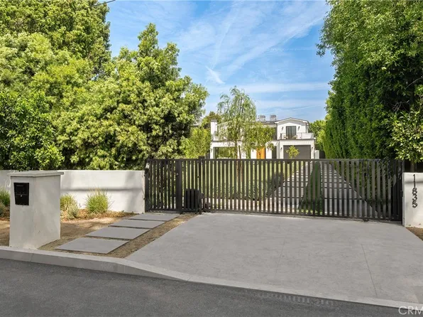 11835 Kling St, Valley Village, CA 91607