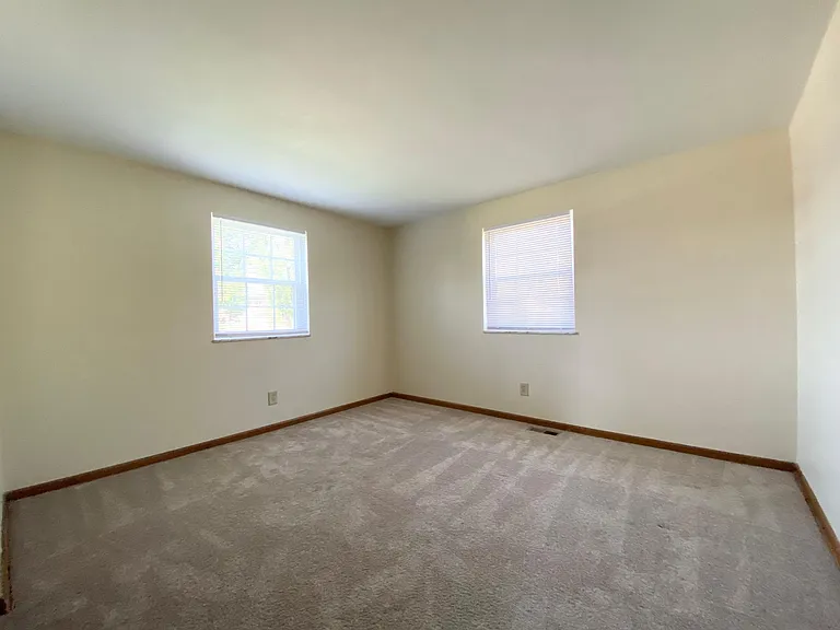4976 Arbor Village Dr #2 — Photo 8