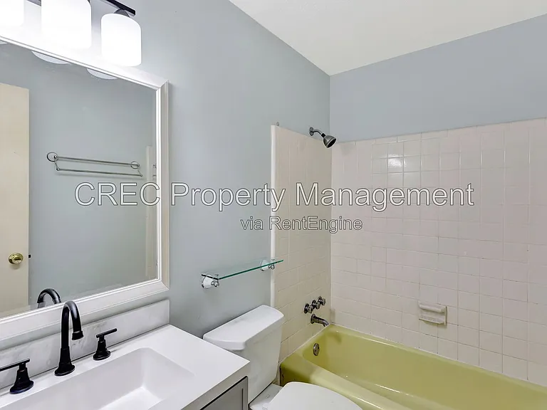 321 Shaftesbury Ln — Photo 63