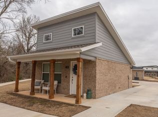 786 N Honey Locust Bnd, Fayetteville, AR 72704