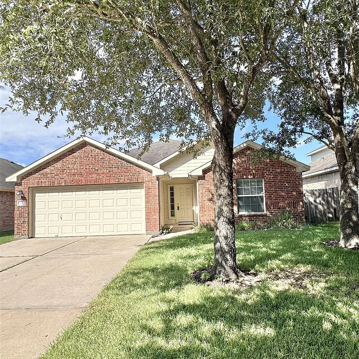 3 bed, 2.0 bath, 1468 sqft, $1,850 — Photo 1