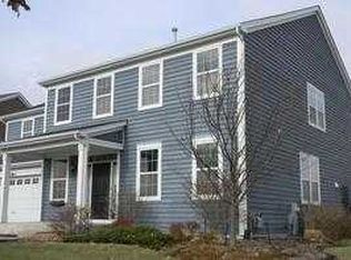 290 Weymouth Ave, Elgin, IL 60124