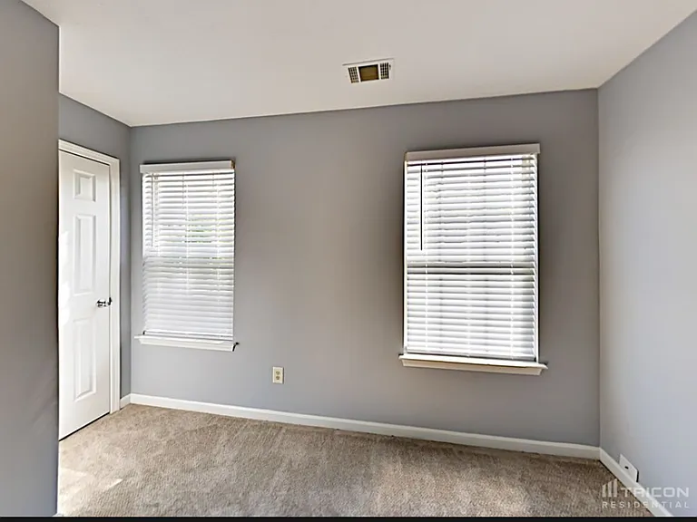 304 Clearsprings Dr — Photo 7