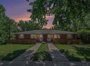 401 Woodland Ave, Smithville, MO 64089