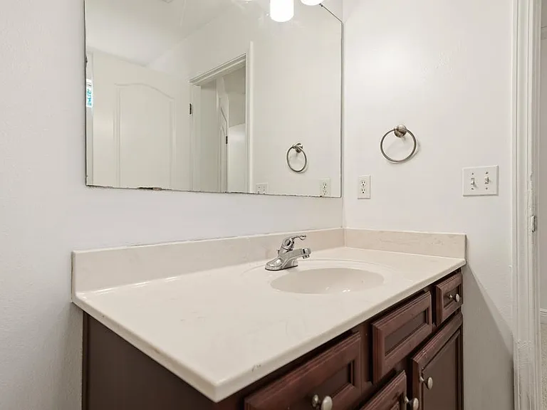 2168 Hadleigh Hills Ct — Photo 21