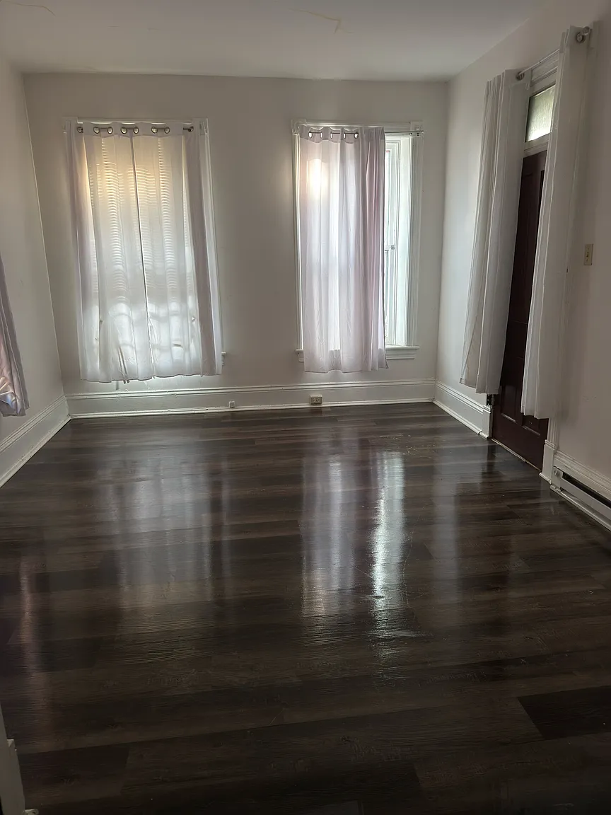 25 S Locust St #1 photo 1