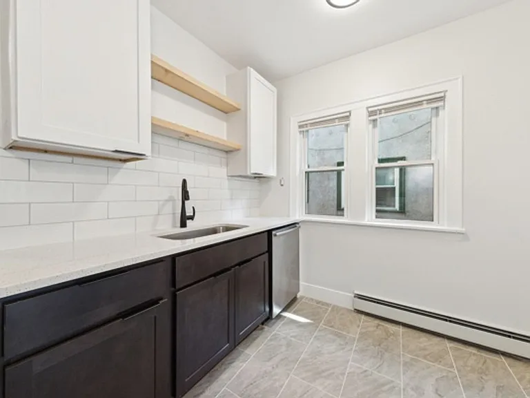 3322 Penn Ave N #2 — Photo 11