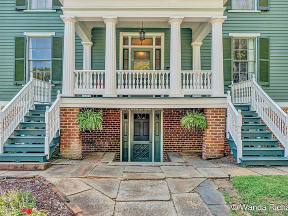 5th image of 215 Harrison St