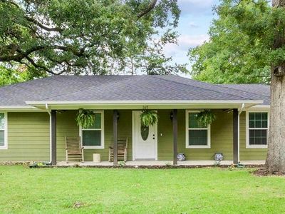 107 S Main St, Bonham, TX, 75418