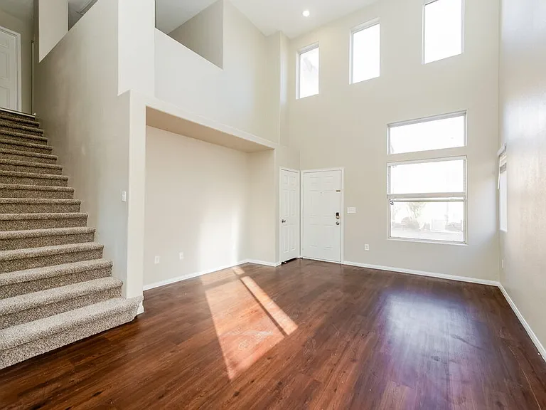 8104 Finch Feather St — Photo 5