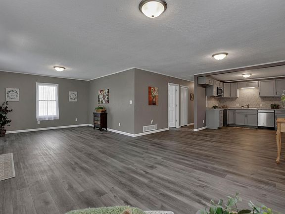 3rd image of 113 McDowell St
