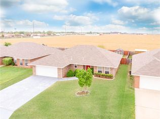 1604 Sommerset Pl, Altus, OK 73521