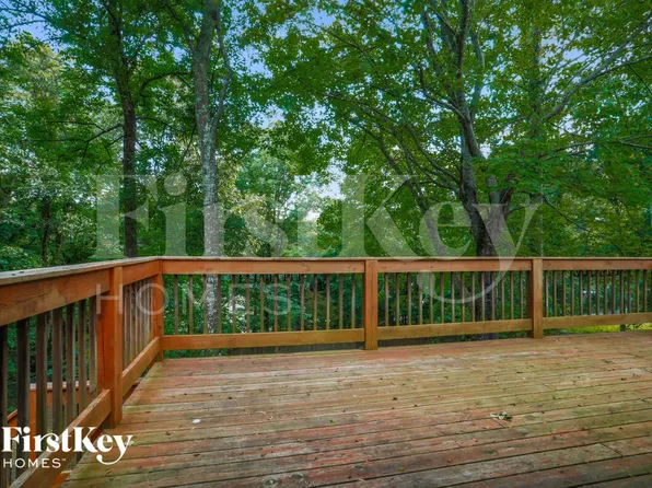3155 Lake Ranch Dr, Gainesville, GA 30506
