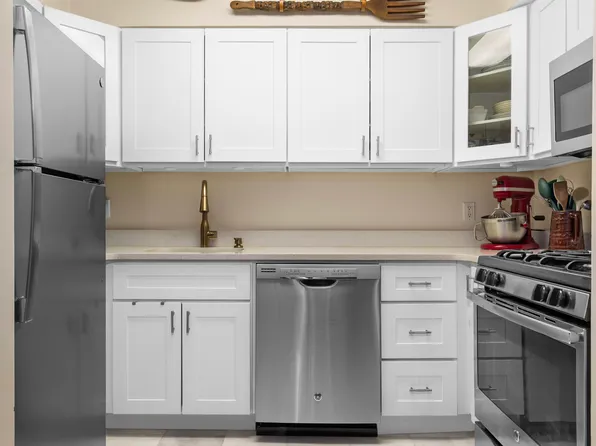 330 West 145th Street image 2 of 5