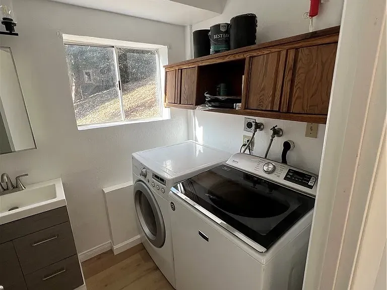 809 Virginia Ct — Photo 12
