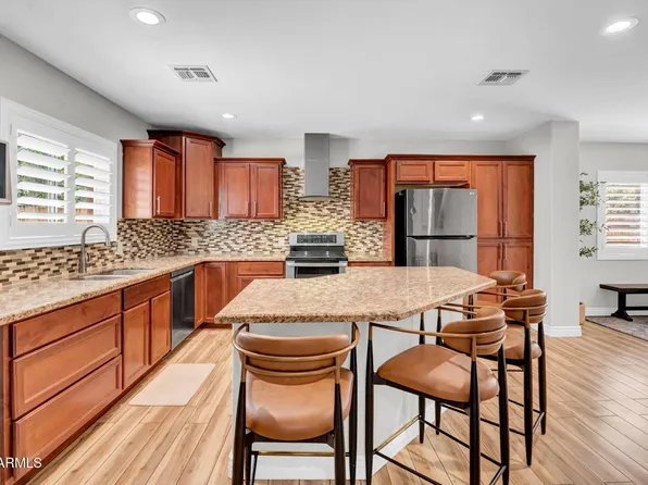 2405 N 27TH Place, Phoenix, AZ 85008