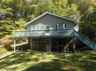 227 Crabapple Ln, East Stroudsburg, PA 18302