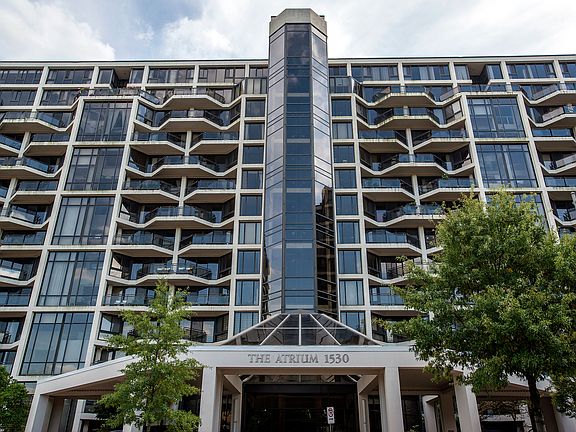 2nd image of 1530 Key Blvd APT 310