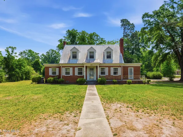 609 S Main Street, Red Springs, NC 28377