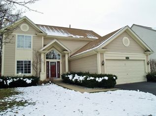 311 Rock Hall Cir, Grayslake, IL 60030