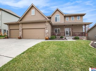 19347 H St, Omaha, NE 68135