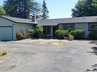 2720 Ash Dr, Santa Rosa, CA 95407