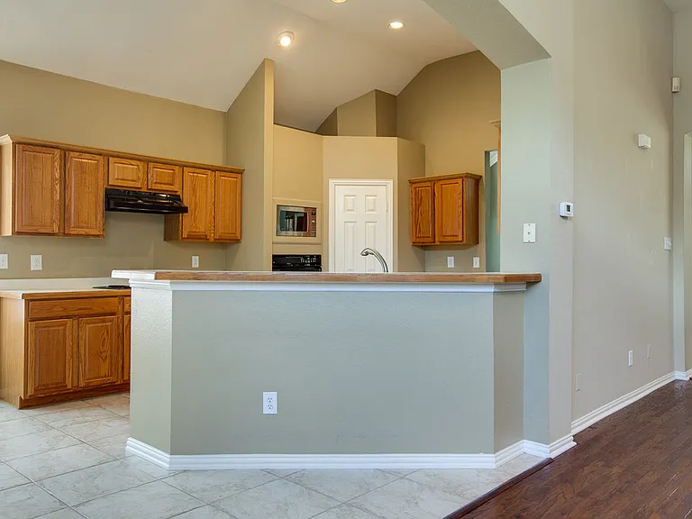 2221 Briary Trace Ct — Photo 3