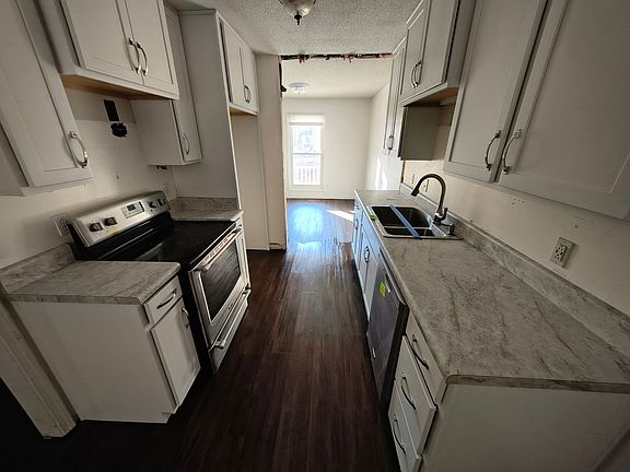 4th image of 2401 Patterson Rd